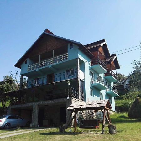 Casa Pelerinului Apartment Capatineni-Paminteni ภายนอก รูปภาพ
