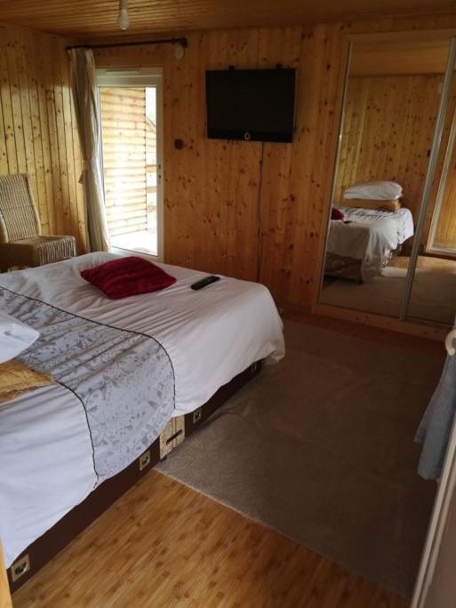 Casa Pelerinului Apartment Capatineni-Paminteni ภายนอก รูปภาพ